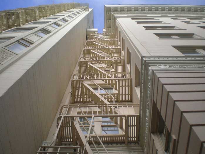 Tiêu chuẩn cầu thang thoát hiểm nhà cao tầng