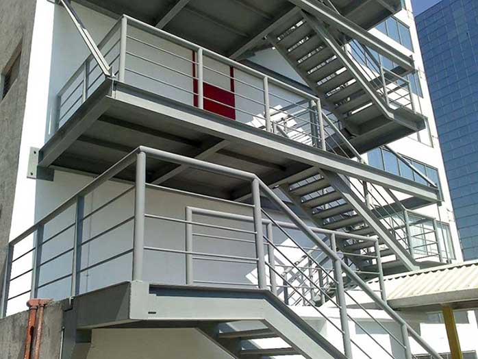 Tiêu chuẩn cầu thang thoát hiểm nhà cao tầng